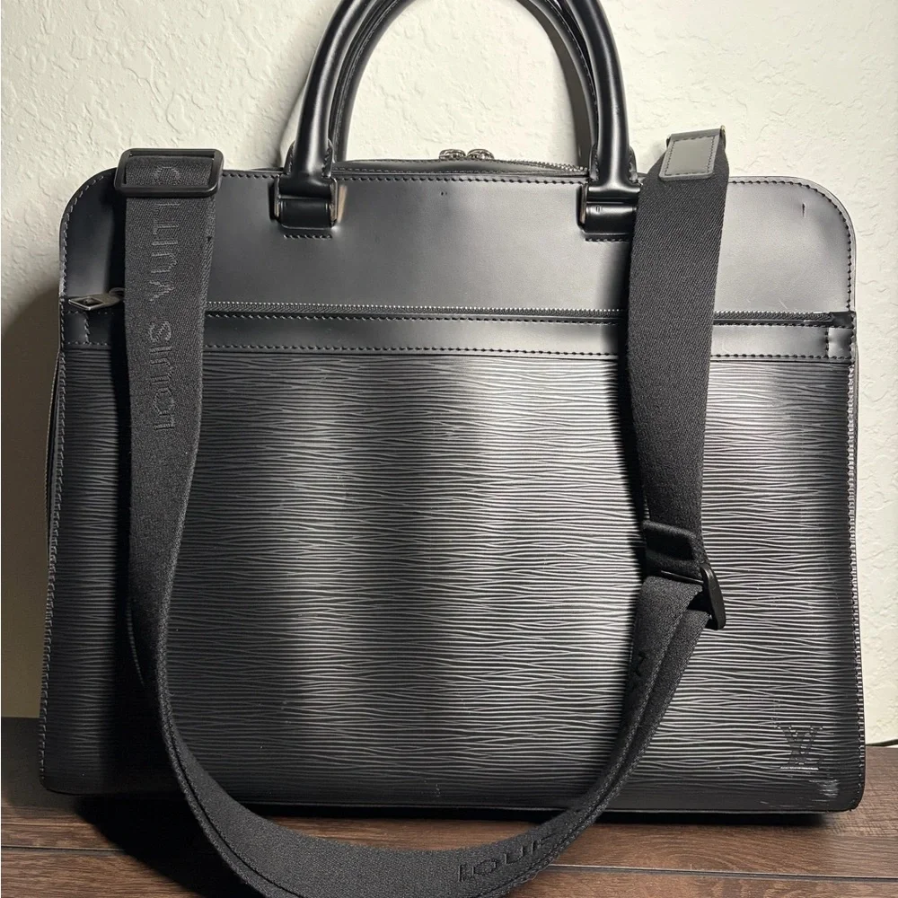 Louis Vuitton Black Bassano GM Epi Briefcase